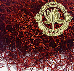 You are currently viewing معرفی انواع زعفران قائنات موجود در بازار